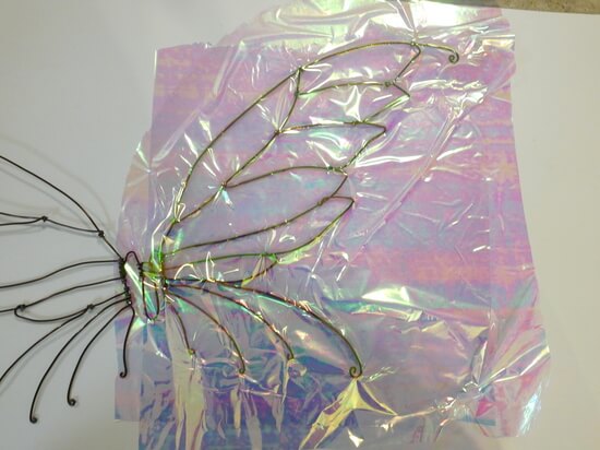 how-to-make-diy-fairy-wings-with-cellophane-an-easy-to-follow-tutorial