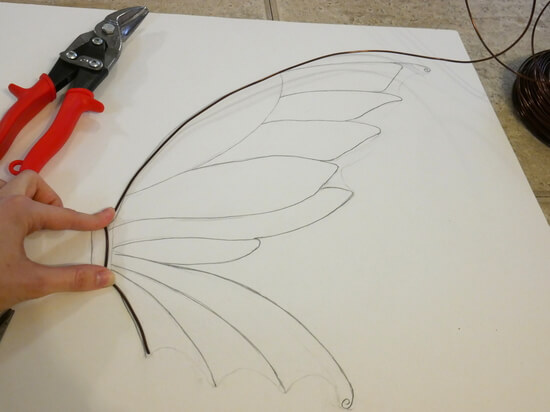 how-to-make-diy-fairy-wings-with-cellophane-an-easy-to-follow-tutorial